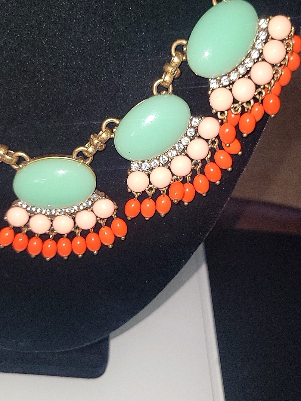 J.Crew Mint Green Coral Statement Bib Necklace 16" + 3" Extender - Picture 7 of 11